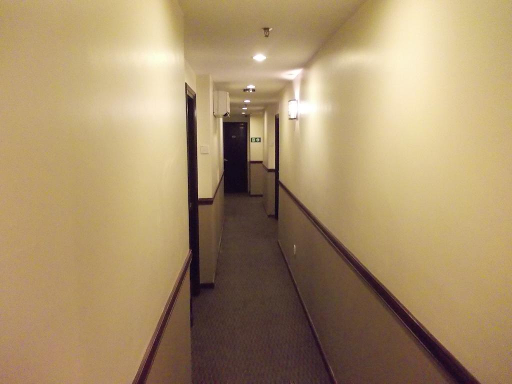Hotel Sri Sutra - Bandar Sunway 3 Petaling Dzsaja Kültér fotó