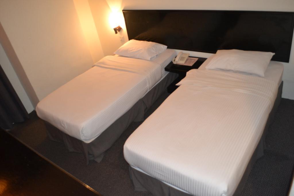 Hotel Sri Sutra - Bandar Sunway 3 Petaling Dzsaja Kültér fotó