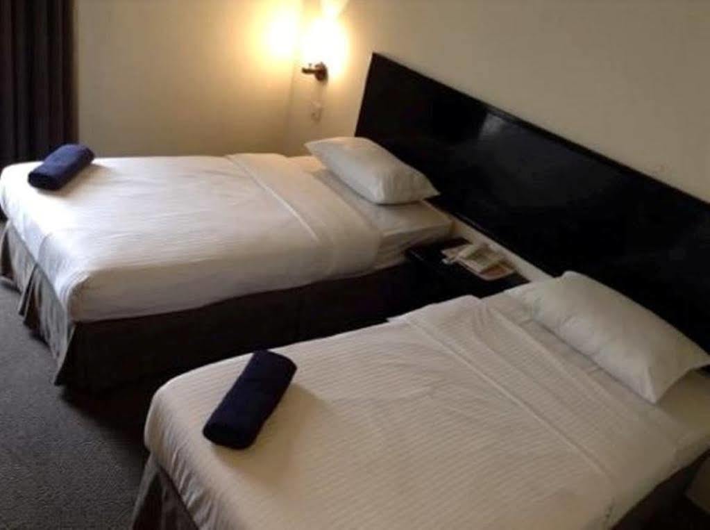 Hotel Sri Sutra - Bandar Sunway 3 Petaling Dzsaja Kültér fotó