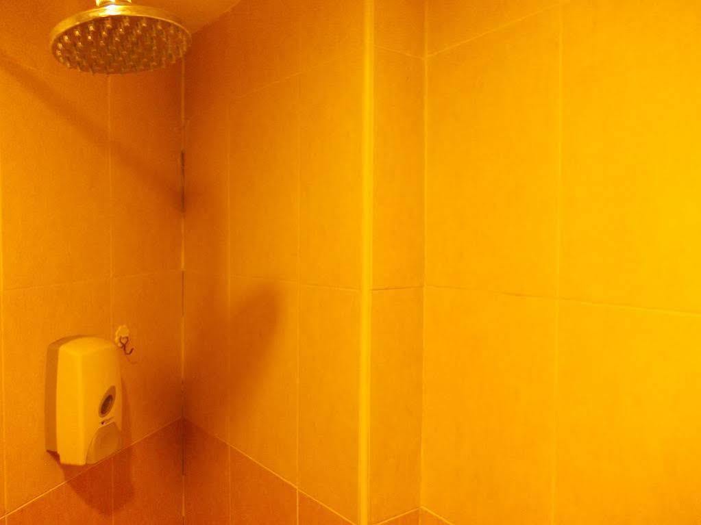 Hotel Sri Sutra - Bandar Sunway 3 Petaling Dzsaja Kültér fotó